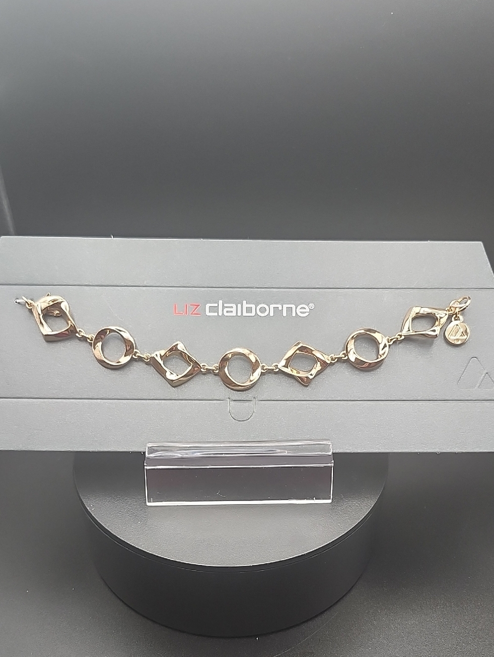 Liz Claiborne Gold Open Circle and Diamond Link Bracelet